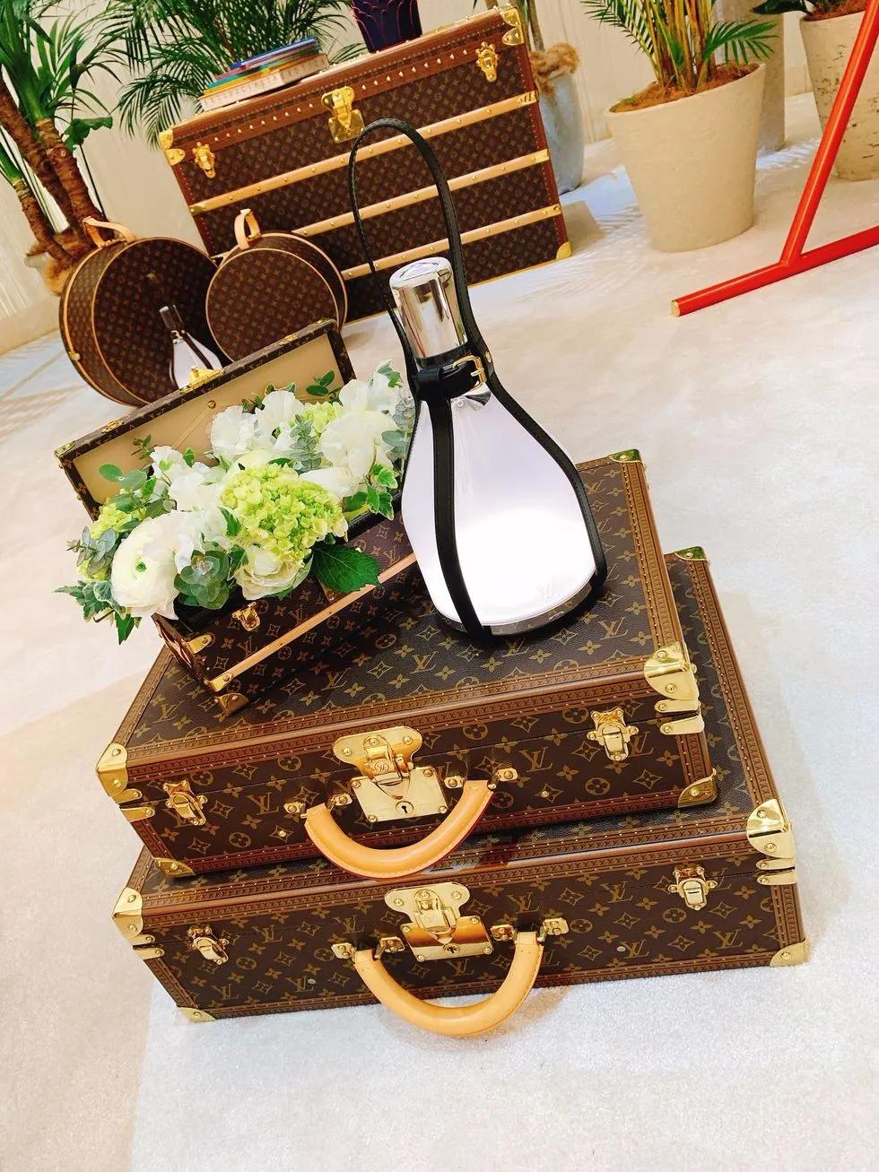 lv鍏ㄧ悆绗竴瀹跺挅鍟″簵,lv濂緢鍝佸挅鍟″簵