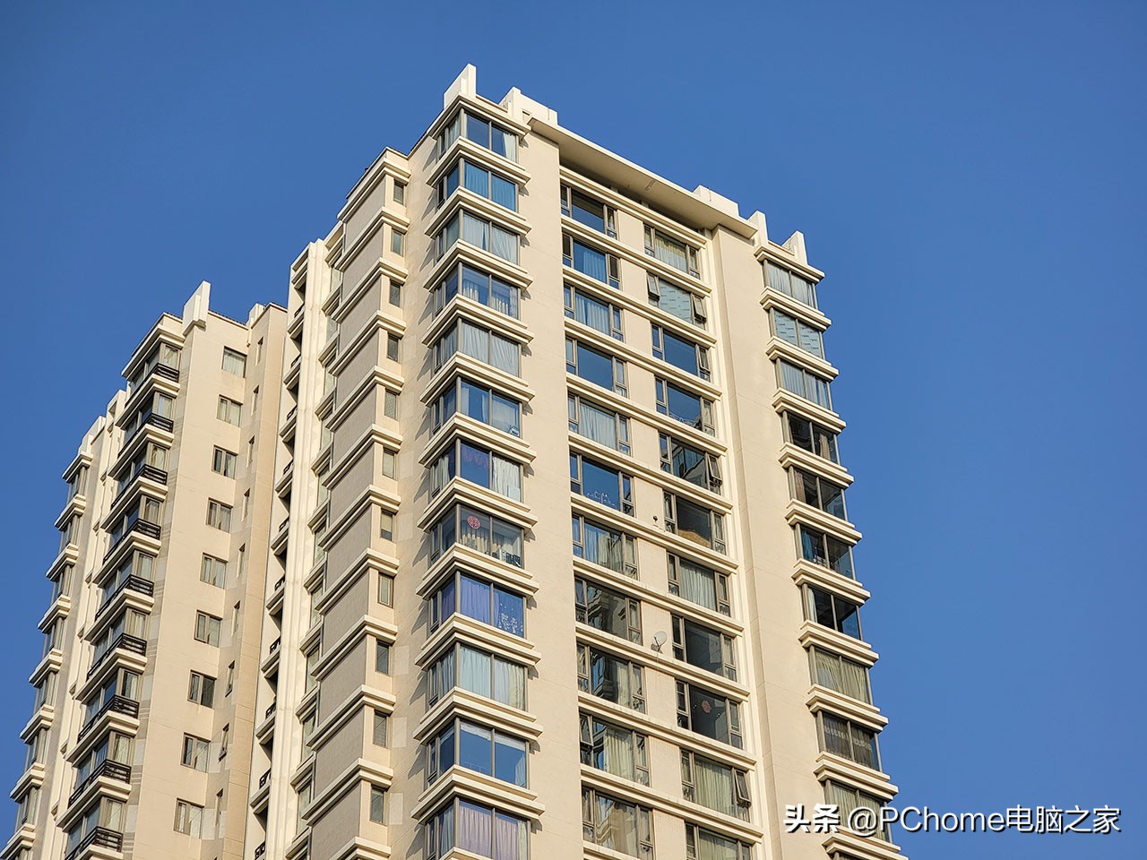 三星samsunggalaxys21fe5g,三星galaxys21还值得买吗