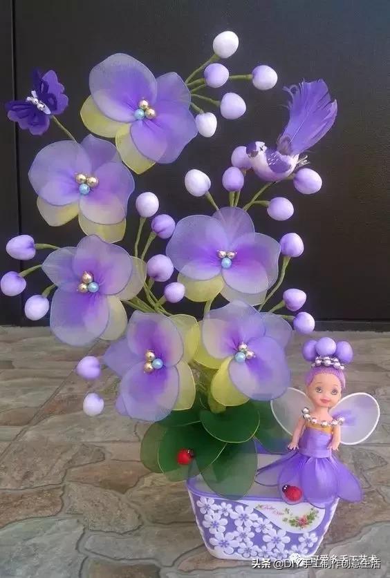 把彩色的*袜丝**套在铁圈上，最后竟然变得这么美（附教程）