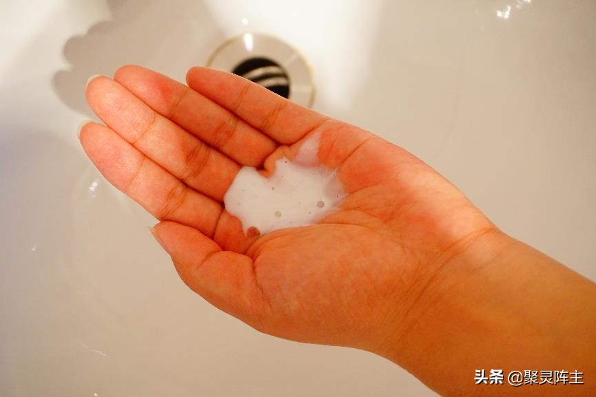 洗发水推荐控油蓬松去头皮屑男生,男士洗发水排行榜第一名去屑止痒