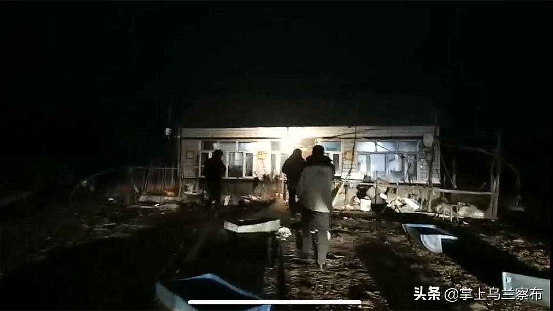 内蒙古通信行业突击小分队雪原急驰10小时帮助学生解决信号问题