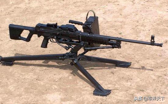 88式通用机枪能射多远,大口径机枪真的能把人打成两截吗