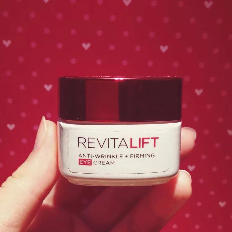 什么牌子的眼霜平价又好用保湿的,几款好用还不贵的眼霜