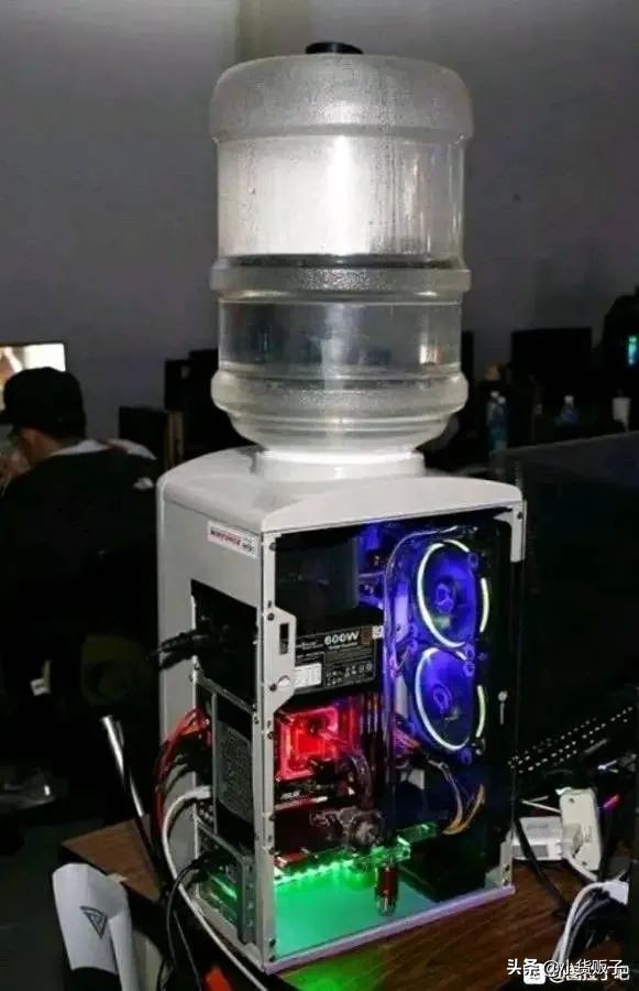 开学老师点个名字，脑子得跟上，舌头得打结，一不小心就串名字了