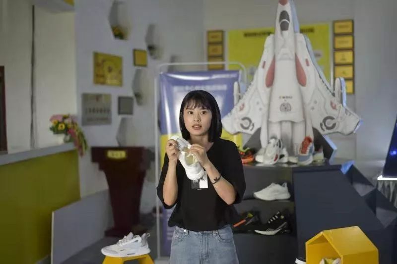 莆田用真鞋直播卖假鞋,莆田假鞋事件背后