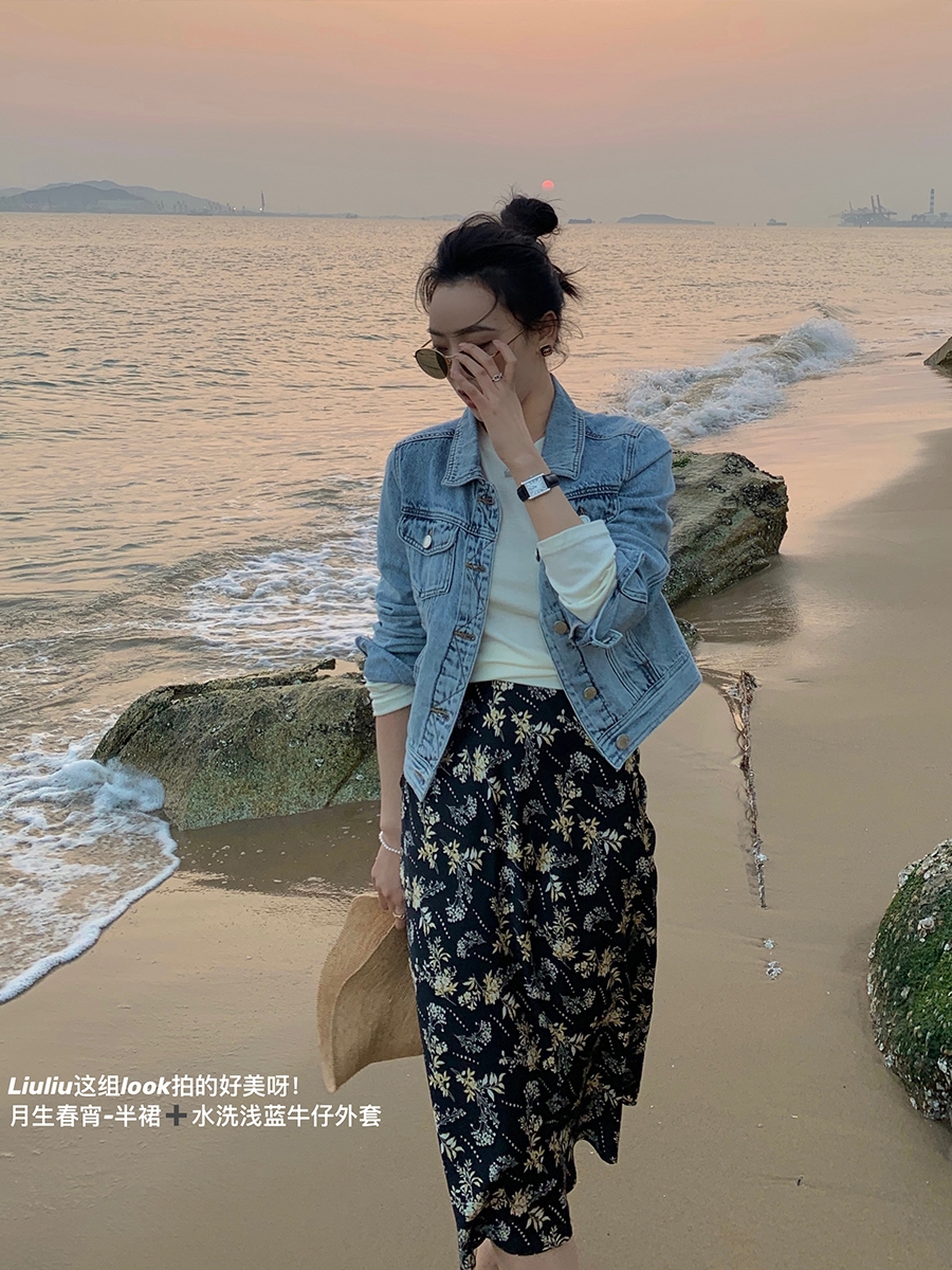 牛仔外套搭配什么内搭跟裤子,牛仔外套搭配裤子怎么穿才好看