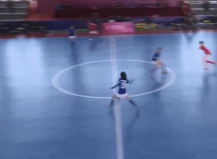 五人制篮球裁判哨声及手势,五人制裁判手势图