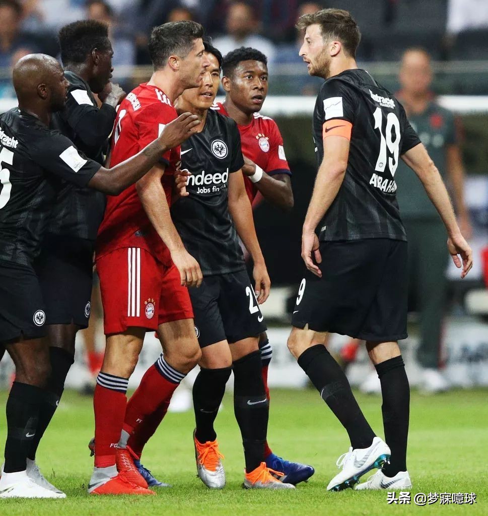 15年巴萨横扫世界足坛,巴萨皇马十大惨案