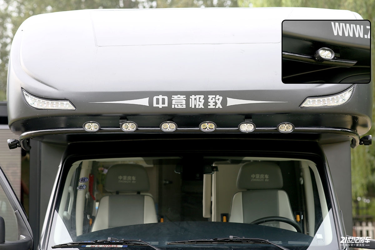 最新国产依维柯欧胜四驱房车,依维柯欧胜6.5吨悬挂