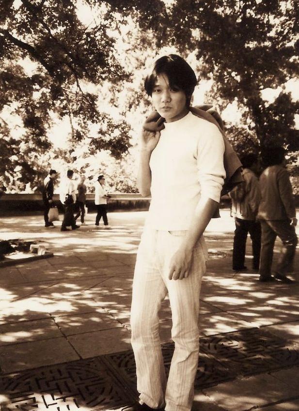 肖央和谁是筷子兄弟,筷子兄弟看肖央的眼睛