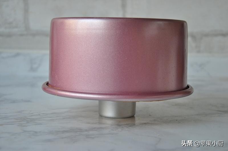 戚风蛋糕的做法和配方简单视频,2个鸡蛋做戚风蛋糕的配方和做法