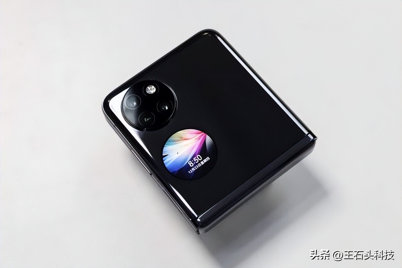 华为折叠屏官方售价21000元,华为折叠屏价格走高